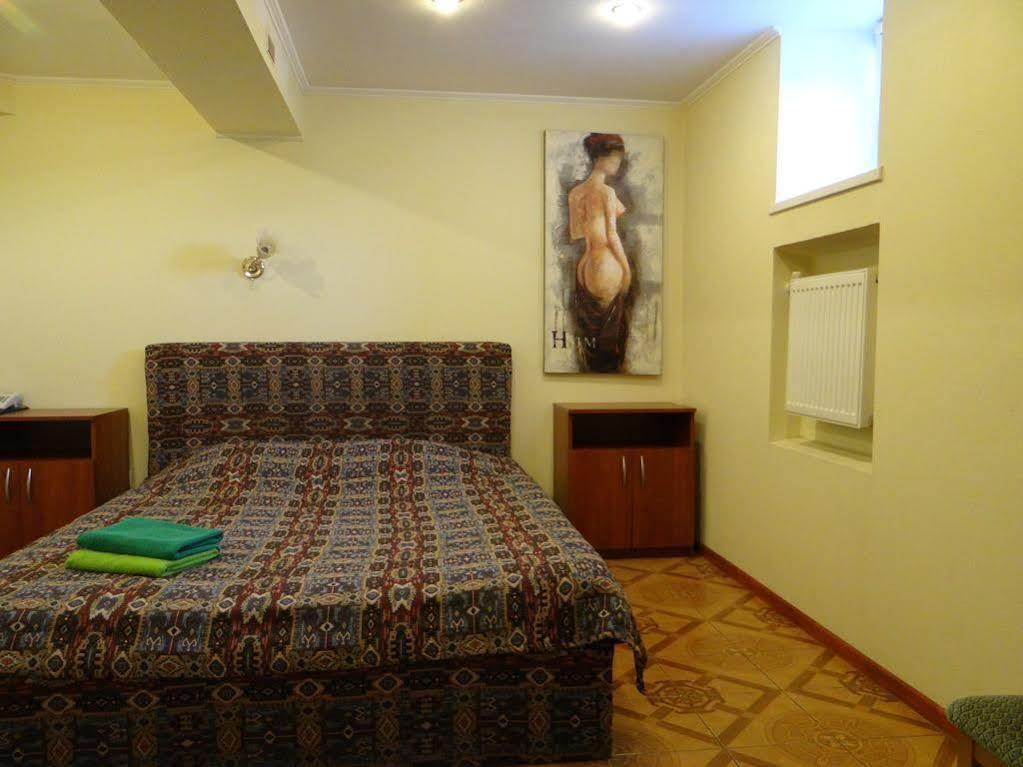 Hotel Desna Kut Kiev Extérieur photo