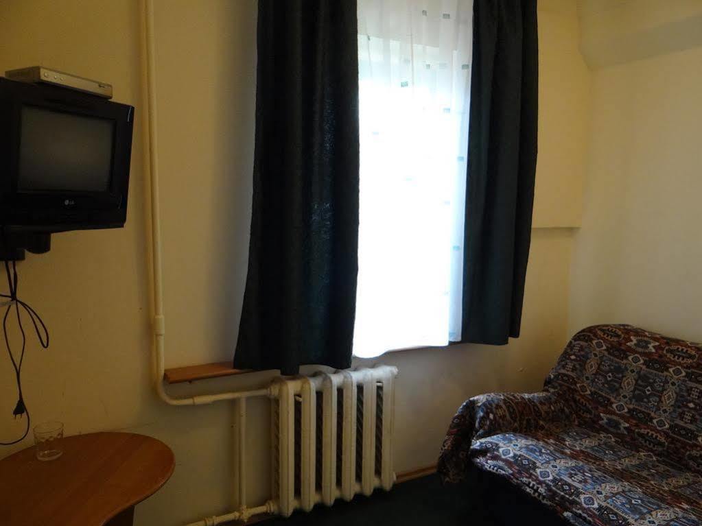 Hotel Desna Kut Kiev Extérieur photo